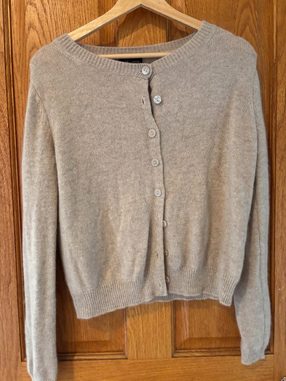 QUINCE CLASSIC 100% MONGOLIAN CARDIGAN IN BEIGE SMALL WORN ONCE